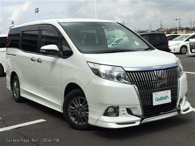 Toyota esquire zwr80g