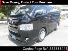 TOYOTA HIACE VAN GDH201V Big1
