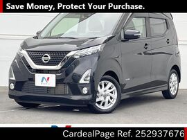 NISSAN DAYZ B44W Big1