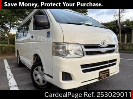 TOYOTA HIACE VAN KDH206K Big1