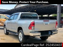 TOYOTA HILUX 0 Big2