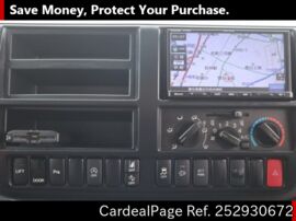 TOYOTA DYNA XZU710 Big2