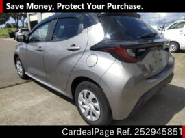 TOYOTA YARIS MXPA15 Big2