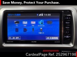 TOYOTA HIACE VAN TRH200V Big2