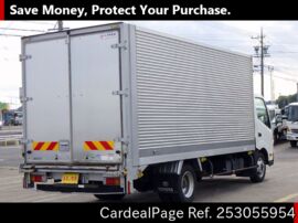 TOYOTA DYNA XZU722 Big2