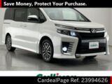 Used TOYOTA VOXY Ref 994626