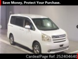 Used TOYOTA NOAH Ref 2404640