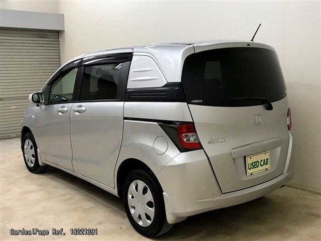 Honda freed spike 2011