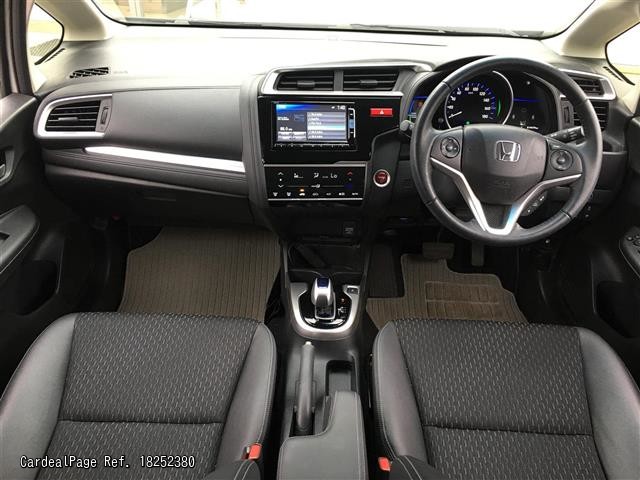 2015 Mar Used Honda Fit Jazz Daa Gp5 Ref No 252380